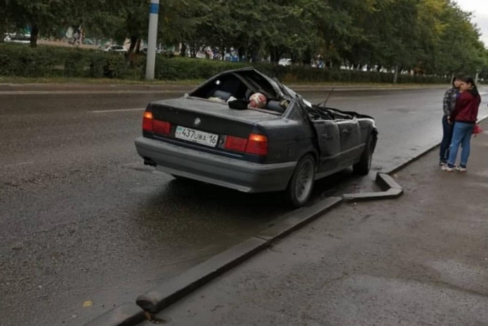 Смяло крышу